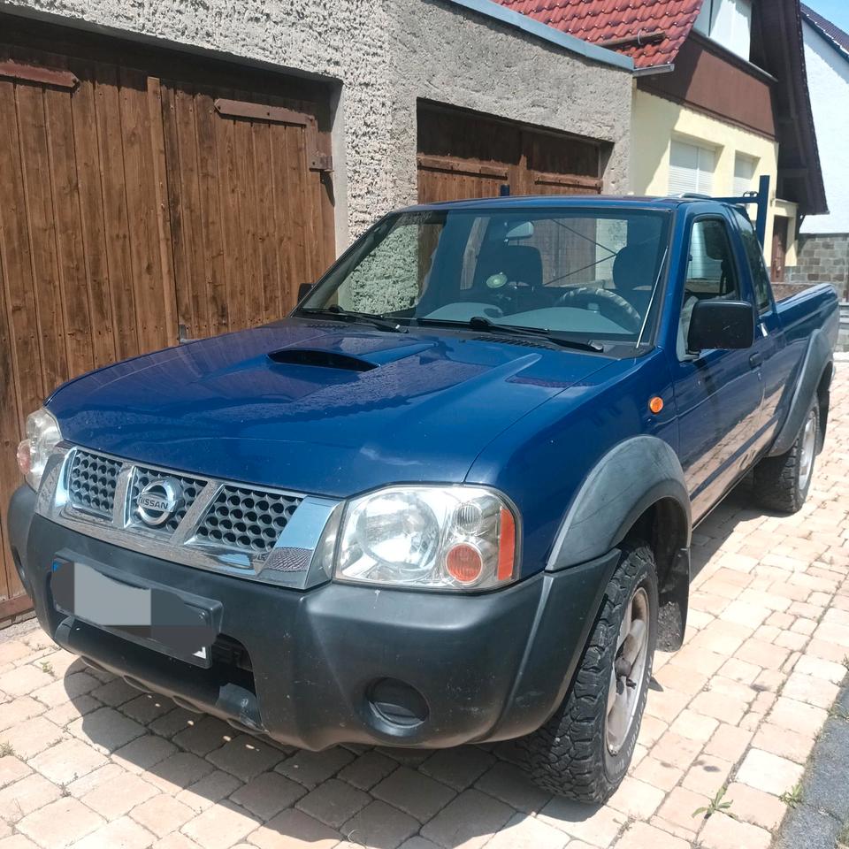 Nissan Pickup D22 пробіг: 176100 рік: August 2003 Diesel потужність:130 PS коробка: Manuell ціна: 5750 - Фото 0