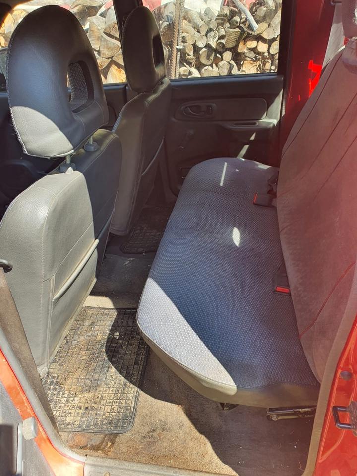Mitsubishi L200 пробіг: 87000 рік: Januar 2004 Diesel потужність:116 PS коробка: Manuell ціна: 3900 - Фото 6