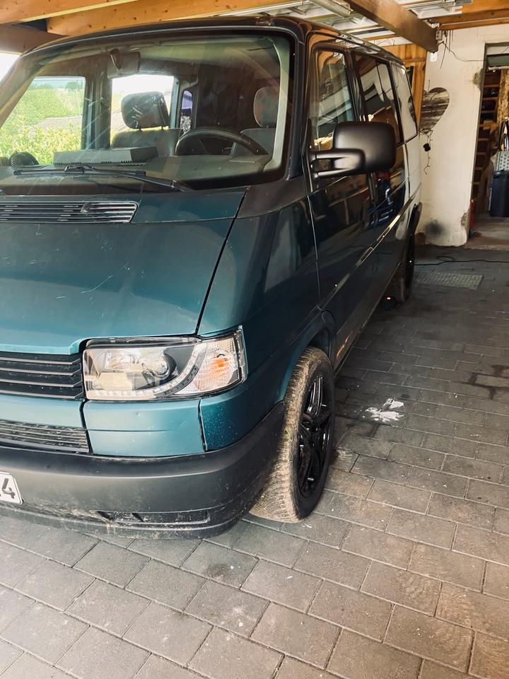 VW t4 2.4D Multivan пробіг: 400000 рік: Oktober 1994 Diesel потужність:78 PS ціна: 2999 - Фото 1