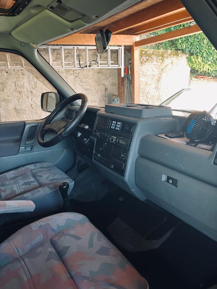 VW t4 2.4D Multivan пробіг: 400000 рік: Oktober 1994 Diesel потужність:78 PS ціна: 2999 - Фото 2