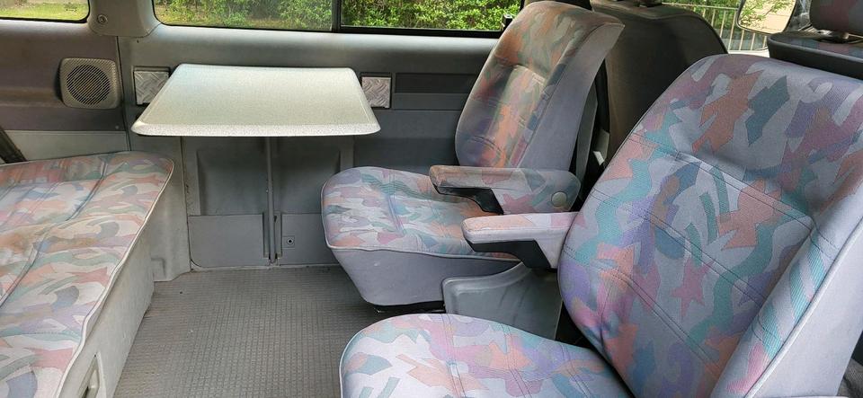 VW t4 Multivan 1.9 td  пробіг: 420000 рік: September 1993 Diesel потужність:68 PS коробка: Manuell ціна: 2990 - Фото 7