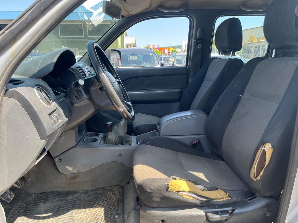 Ford Ranger Doppelkabine 4X4 XL пробіг: 234427 рік: November 2008 Diesel потужність:143 PS коробка: Manuell ціна: 3700 - Фото 9