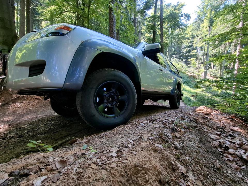 Mazda BT 50 PICKUP OFFROAD RANGER B2500 JAGD 4x4 OVERLAND пробіг: 26900 рік: Dezember 2007 Diesel потужність:143 PS ціна: 5499 - Фото 4