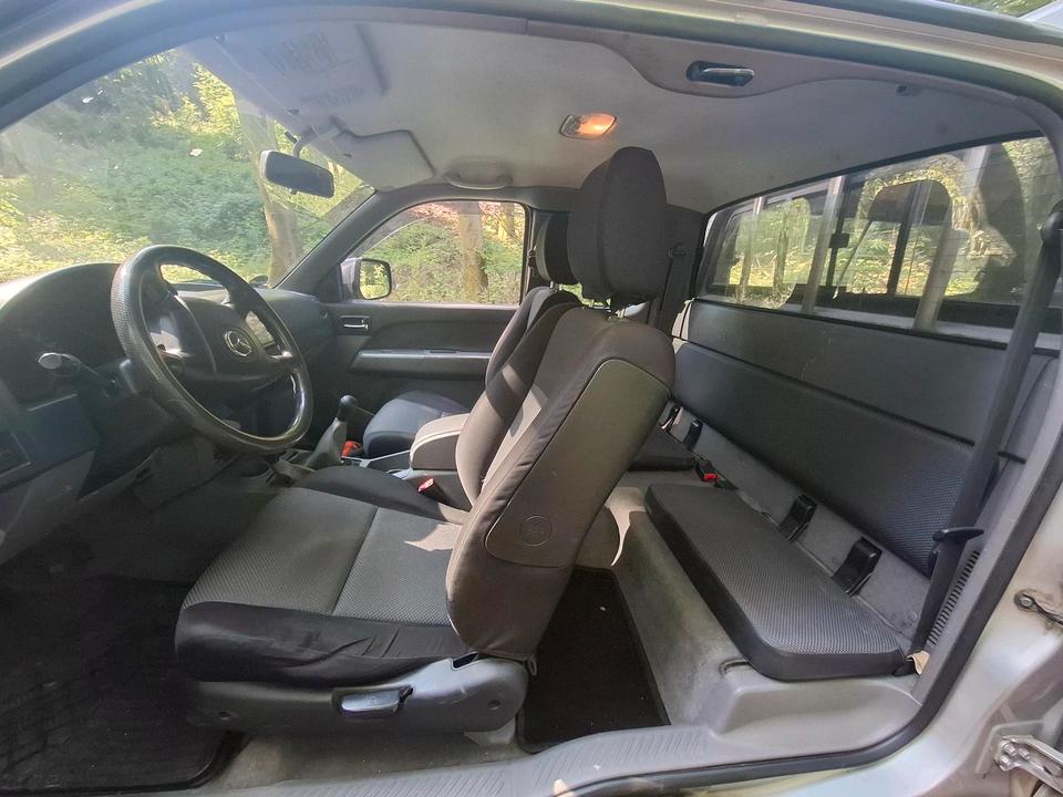 Mazda BT 50 PICKUP OFFROAD RANGER B2500 JAGD 4x4 OVERLAND пробіг: 26900 рік: Dezember 2007 Diesel потужність:143 PS ціна: 5499 - Фото 7