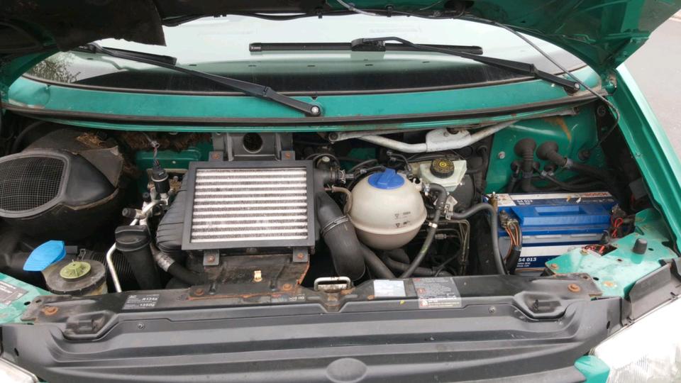 VW T4 Multivan 2,5 TDI пробіг: 489452 рік: März 1998 Diesel потужність:121 PS коробка: Manuell ціна: 3800 - Фото 1