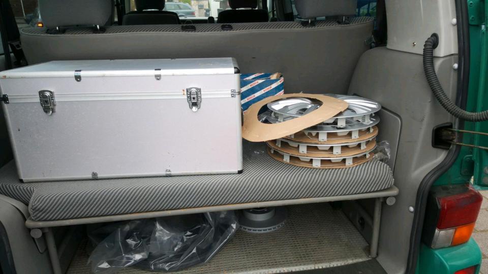 VW T4 Multivan 2,5 TDI пробіг: 489452 рік: März 1998 Diesel потужність:121 PS коробка: Manuell ціна: 3800 - Фото 8