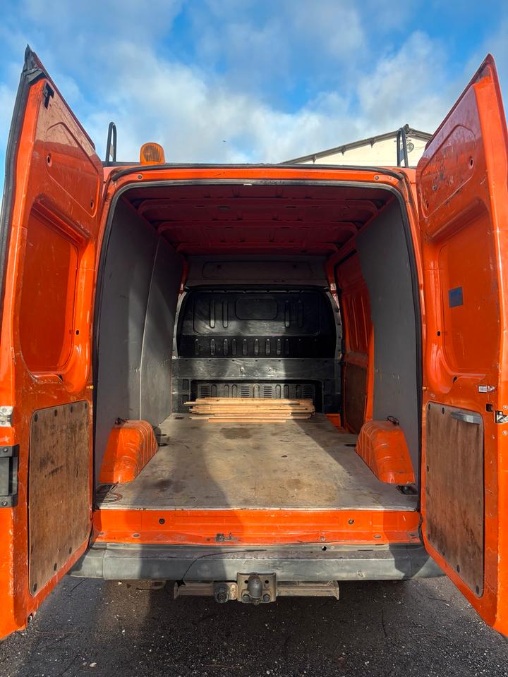 Ford Transit 4x4 Allrad Transporter пробіг: 233000 рік: Mai 2012 Diesel потужність:125 PS коробка: Manuell ціна: 5950 - Фото 3