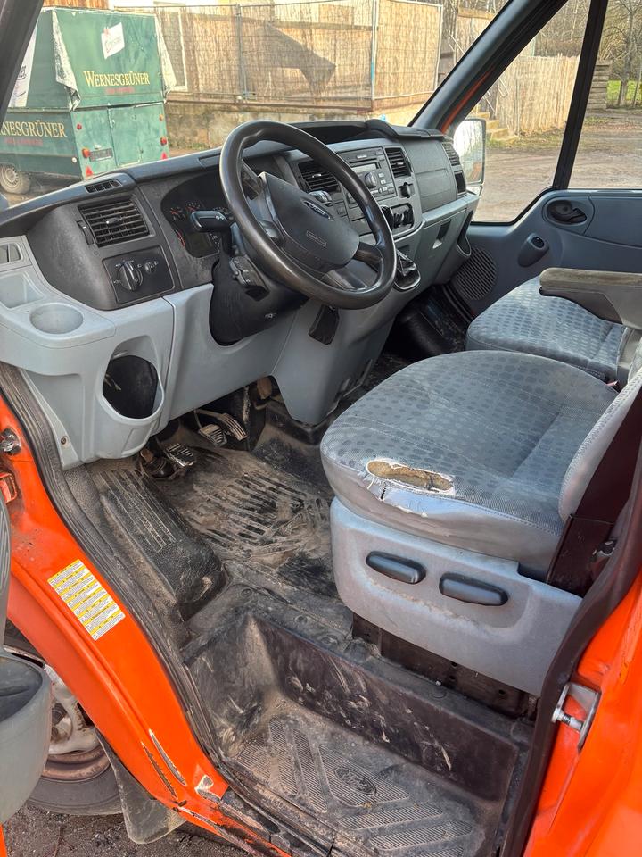 Ford Transit 4x4 Allrad Transporter пробіг: 233000 рік: Mai 2012 Diesel потужність:125 PS коробка: Manuell ціна: 5950 - Фото 4