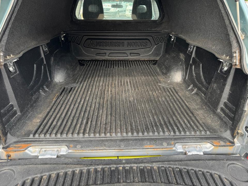 Mitsubishi L200 L-Reihe пробіг: 271000 рік: August 2007 Diesel потужність:136 PS коробка: Manuell Juni 2025 ціна: 5700 - Фото 11