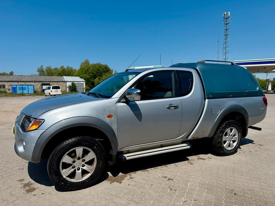 Mitsubishi L200 L-Reihe пробіг: 271000 рік: August 2007 Diesel потужність:136 PS коробка: Manuell Juni 2025 ціна: 5700 - Фото 2