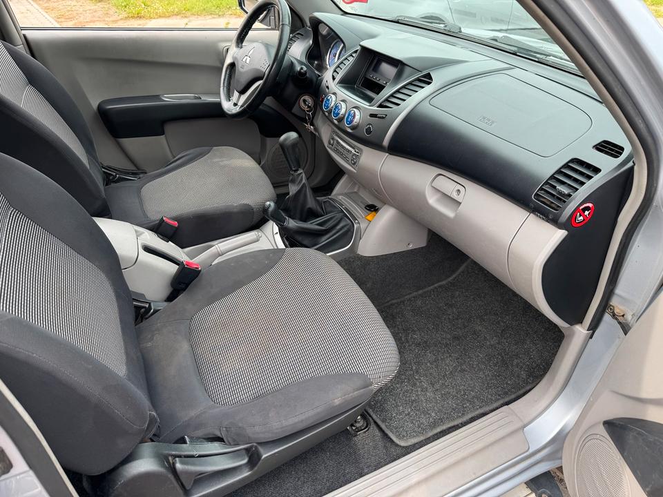 Mitsubishi L200 L-Reihe пробіг: 271000 рік: August 2007 Diesel потужність:136 PS коробка: Manuell Juni 2025 ціна: 5700 - Фото 8