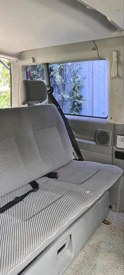 VW T4 Multivan пробіг: 365000 рік: März 1996 Diesel потужність:102 PS ціна: 2500 - Фото 11