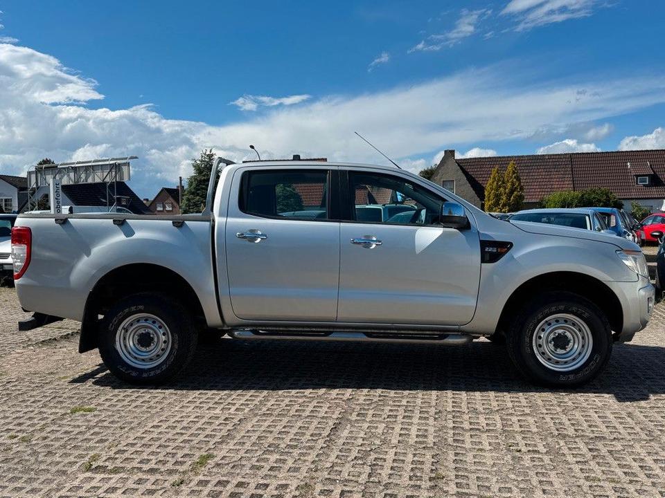 Ford Ranger XLT Doppelkabine 4x4  пробіг: 249999 рік: April 2014 Diesel потужність:150 PS коробка: Manuell ціна: 5999 - Фото 3