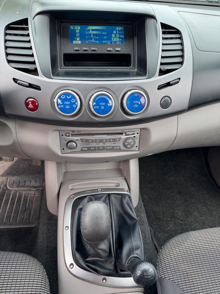 Mitsubishi L200 пробіг: 271000 рік: August 2007 Diesel потужність:136 PS коробка: Manuell ціна: 5200 - Фото 10