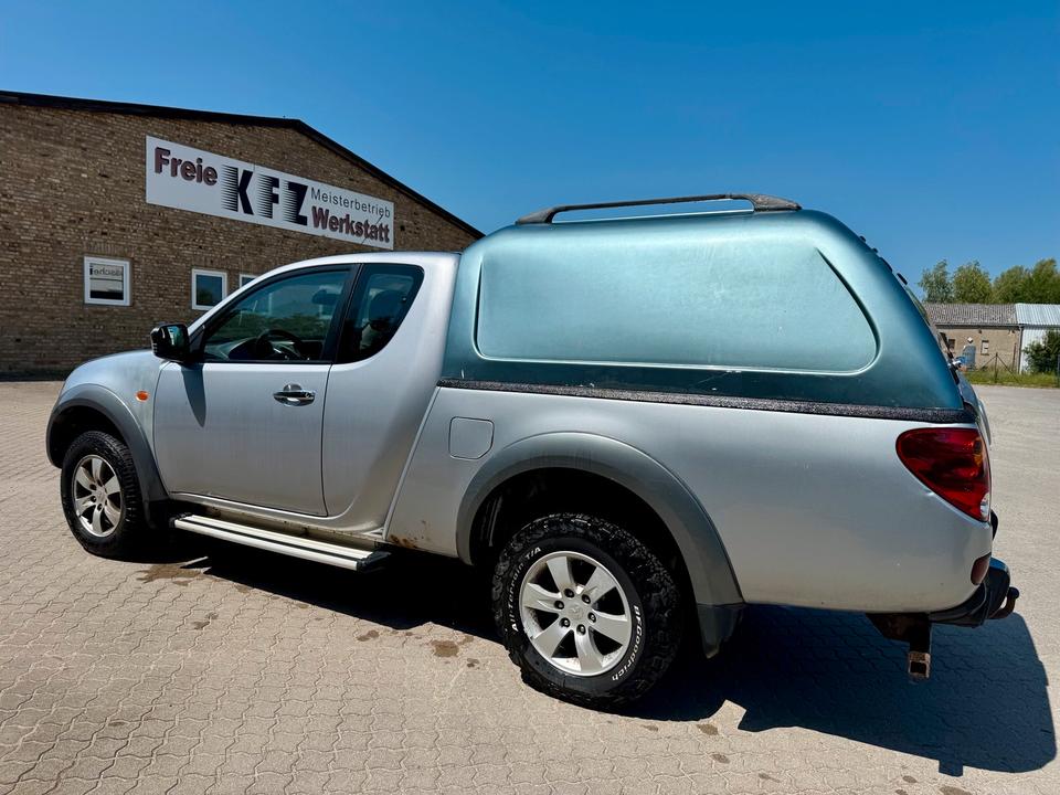 Mitsubishi L200 пробіг: 271000 рік: August 2007 Diesel потужність:136 PS коробка: Manuell ціна: 5200 - Фото 5