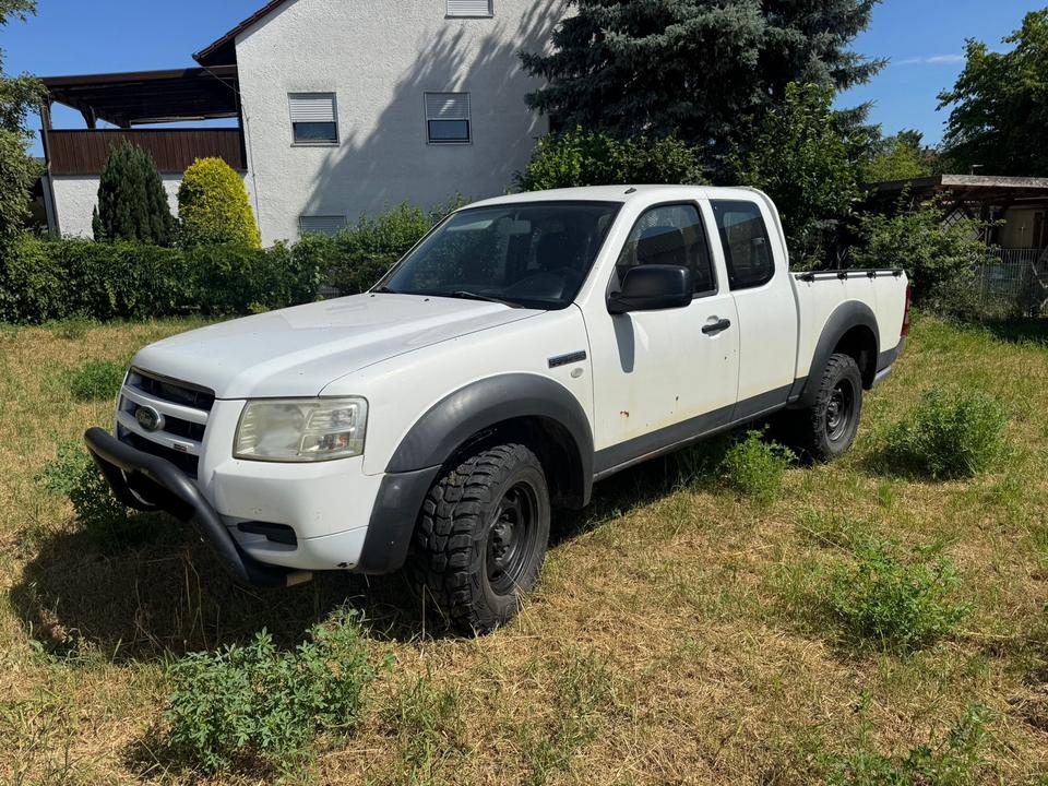 Ford Ranger 2.5 TDCI  пробіг: 235000 рік: Oktober 2008 Diesel потужність:143 PS коробка: Manuell Euro4 ціна: 3490 - Фото 0