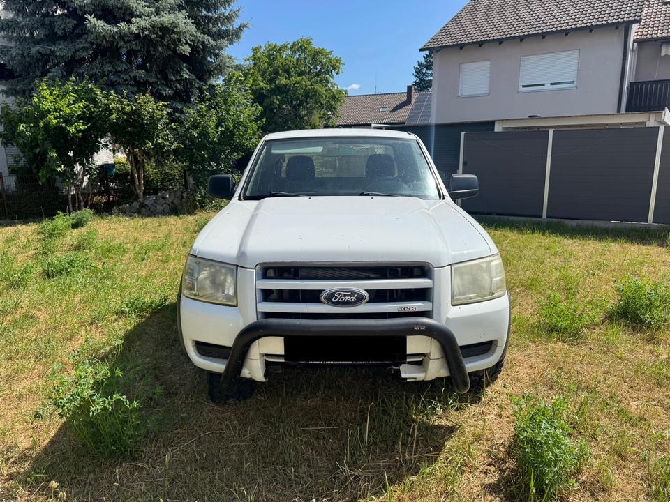 Ford Ranger 2.5 TDCI  пробіг: 235000 рік: Oktober 2008 Diesel потужність:143 PS коробка: Manuell Euro4 ціна: 3490 - Фото 1