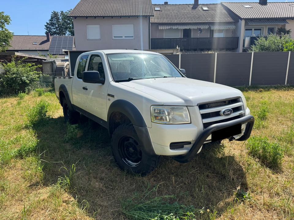 Ford Ranger 2.5 TDCI  пробіг: 235000 рік: Oktober 2008 Diesel потужність:143 PS коробка: Manuell Euro4 ціна: 3490 - Фото 2
