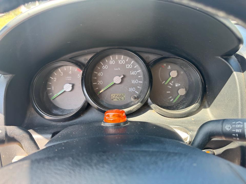 Ford Ranger 2.5 TDCI  пробіг: 235000 рік: Oktober 2008 Diesel потужність:143 PS коробка: Manuell Euro4 ціна: 3490 - Фото 3