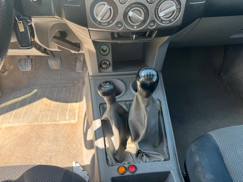 Ford Ranger 2.5 TDCI  пробіг: 235000 рік: Oktober 2008 Diesel потужність:143 PS коробка: Manuell Euro4 ціна: 3490 - Фото 5