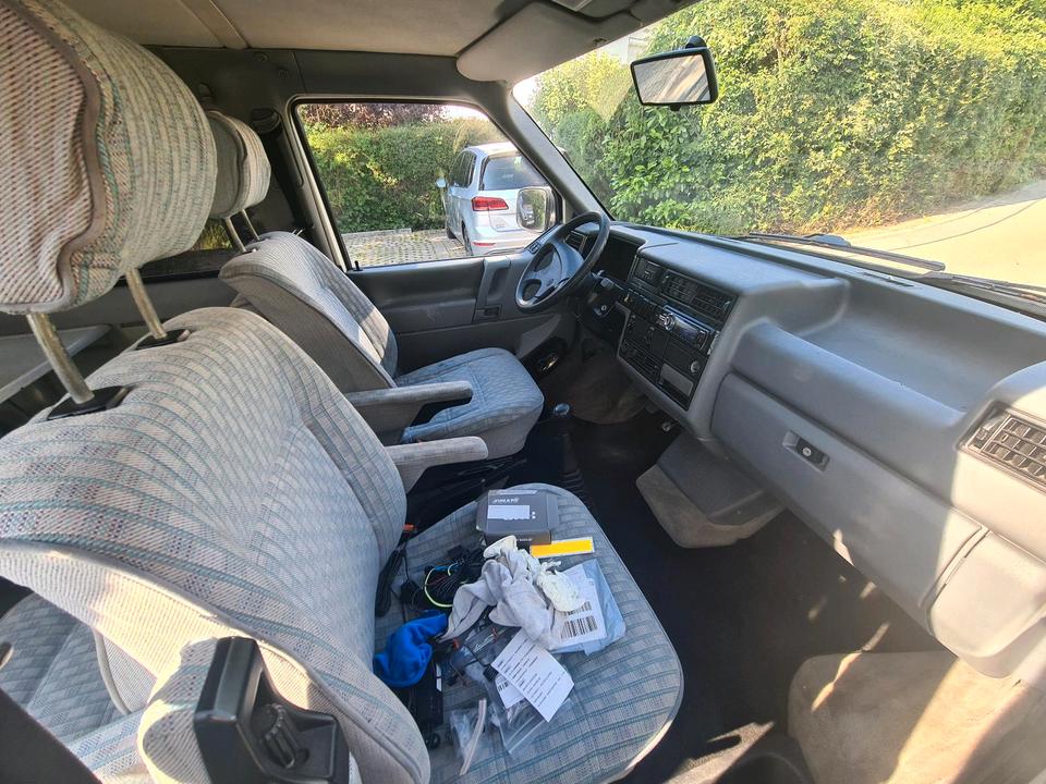 VW T4 multivan 1992  пробіг: 355000 Volkswagen рік: März 1992 Diesel потужність:78 PS коробка: Manuell ціна: 3999 - Фото 6
