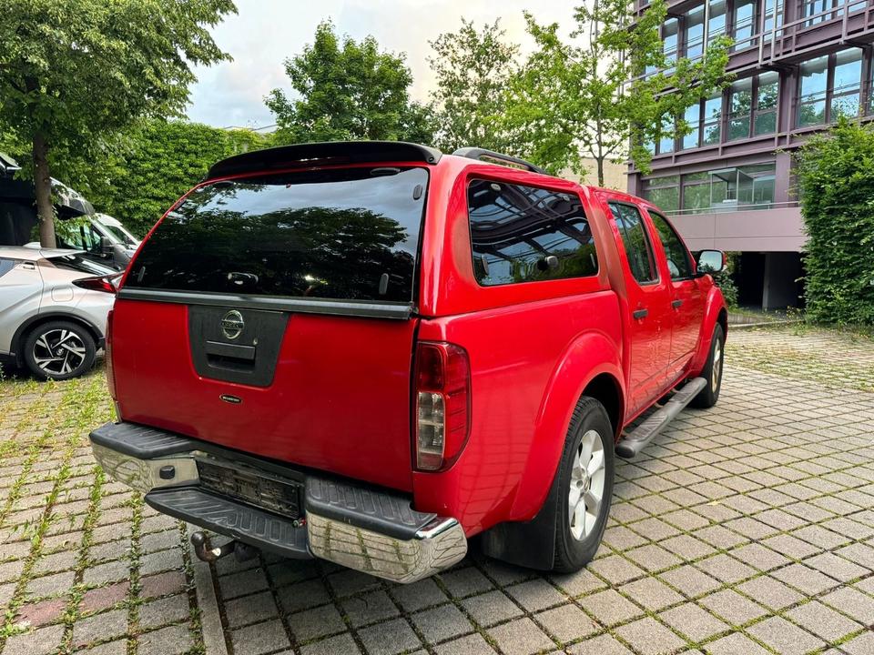 Nissan Navara 2.5 dCi 4x4 пробіг: 298000 рік: Juli 2008 Diesel потужність:171 PS коробка: Manuell ціна: 5900 - Фото 3