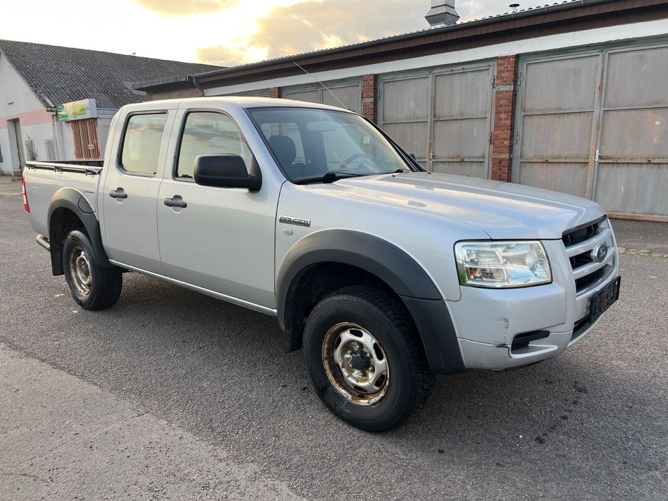 Ford Ranger 2,5 XXL 4X4 Allrad пробіг: 193000 рік: Dezember 2008 Diesel потужність:143 PS коробка: Manuell ціна: 5900 - Фото 1