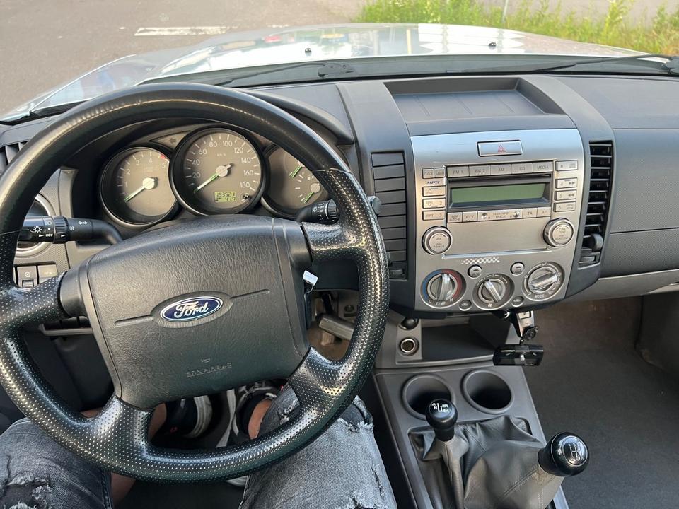 Ford Ranger 2,5 XXL 4X4 Allrad пробіг: 193000 рік: Dezember 2008 Diesel потужність:143 PS коробка: Manuell ціна: 5900 - Фото 11