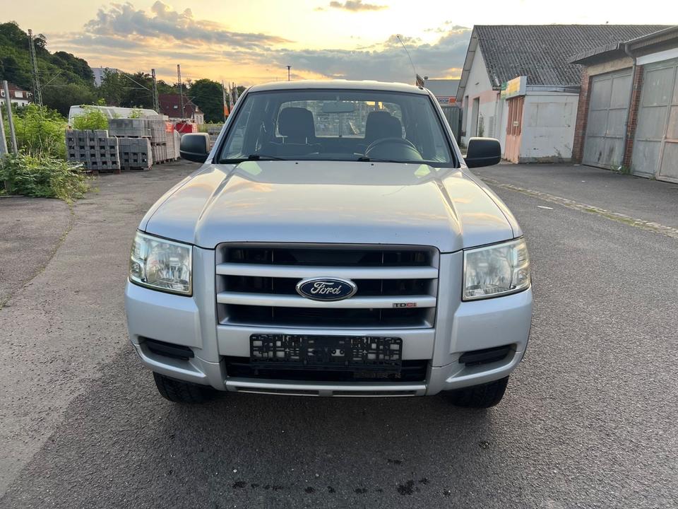 Ford Ranger 2,5 XXL 4X4 Allrad пробіг: 193000 рік: Dezember 2008 Diesel потужність:143 PS коробка: Manuell ціна: 5900 - Фото 2
