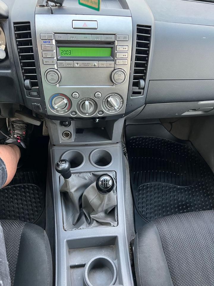 Ford Ranger Doppelkabine 4X4 XL пробіг: 250000 рік: Dezember 2007 Diesel потужність:143 PS коробка: Manuell ціна: 5900 - Фото 11