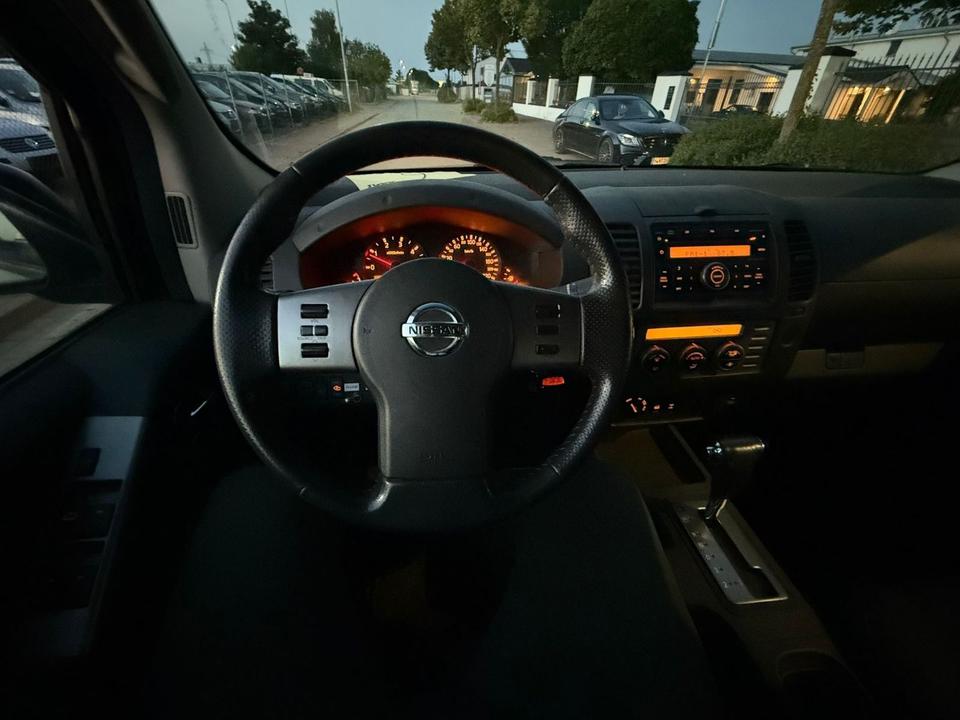 Nissan Navara Pickup Dop-Kabine 4X4 Automatik пробіг: 248000 рік: Mai 2008 Diesel потужність:174 PS коробка: Automatik ціна: 5500 - Фото 11