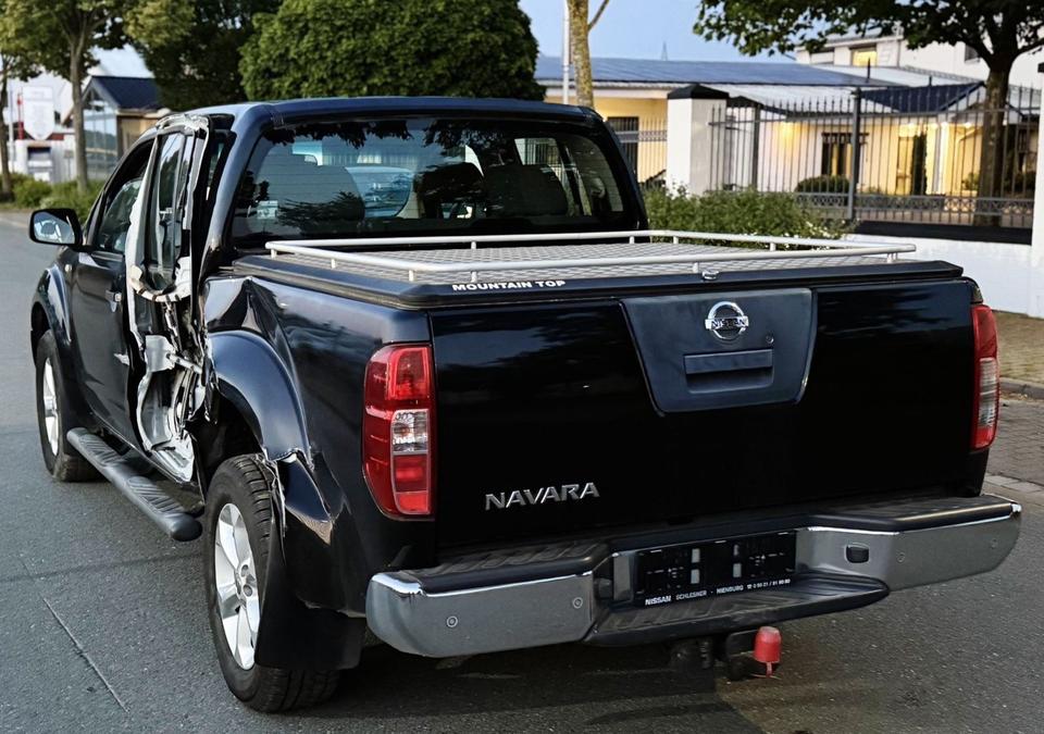 Nissan Navara Pickup Dop-Kabine 4X4 Automatik пробіг: 248000 рік: Mai 2008 Diesel потужність:174 PS коробка: Automatik ціна: 5500 - Фото 2