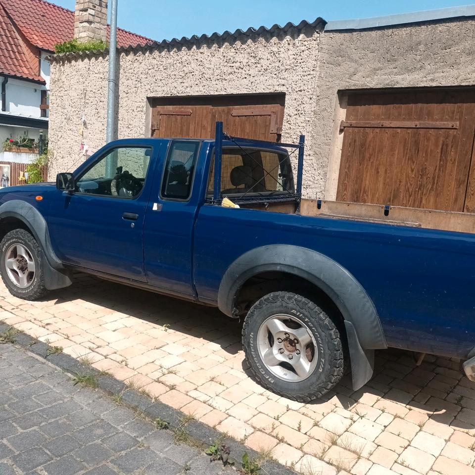 Nissan Pickup D22 пробіг: 146100 рік: August 2003 Diesel потужність:133 PS коробка: Manuell ціна: 4950 Blau - Фото 5