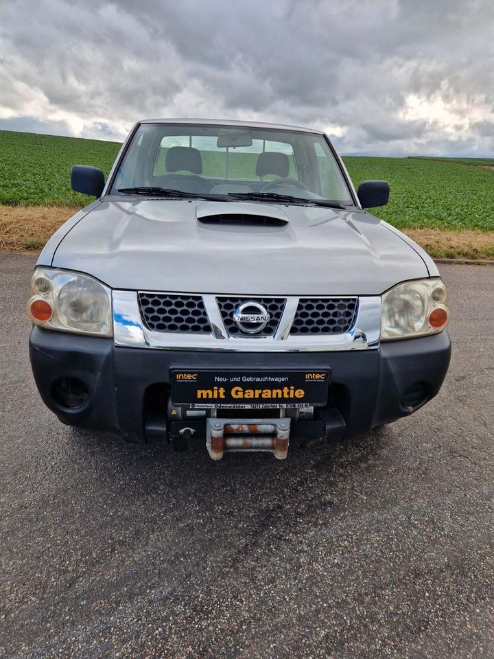 Nissan Pickup King Cab Profi 4X4 пробіг: 121000 рік: August 2004 Diesel потужність:133 PS коробка: Manuell ціна: 4760 - Фото 0