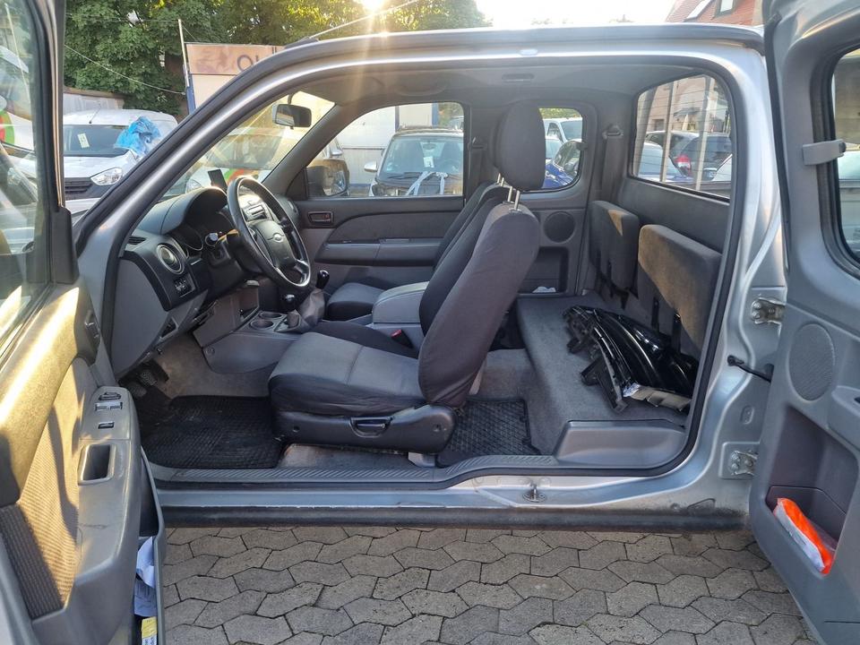 Ford Ranger Pick-Up 4X4 XL пробіг: 190000 Beschädigtes Fahrzeug рік: Oktober 2007 Diesel потужність:143 PS коробка: Manuell ціна: 5100 - Фото 11