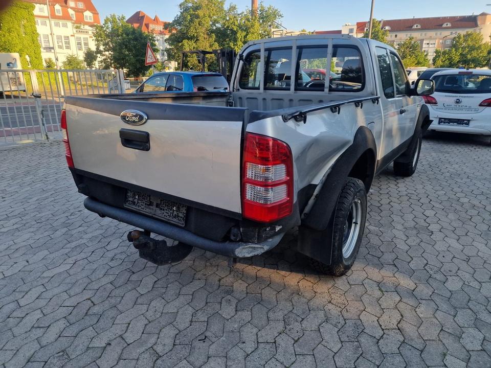 Ford Ranger Pick-Up 4X4 XL пробіг: 190000 Beschädigtes Fahrzeug рік: Oktober 2007 Diesel потужність:143 PS коробка: Manuell ціна: 5100 - Фото 4
