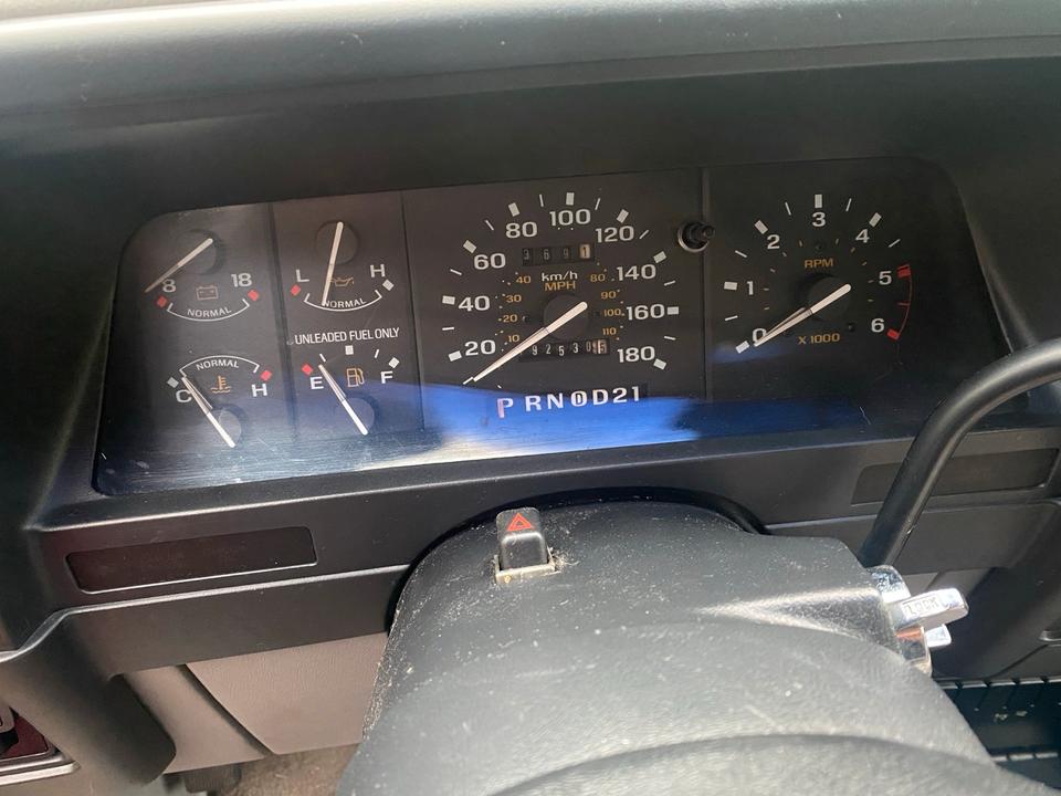 Купити вживане авто з Європи для військових Ford Explorer USA 4x4 1991,  Benzin ціна: 2135 коробка: Automatik - Фото 10