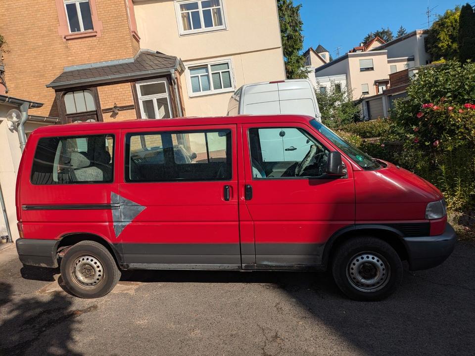 Volkswagen T4 Multivan пробіг: 502000 рік: August 1996 Diesel потужність:102 PS коробка: Manuell ціна: 3000 - Фото 1