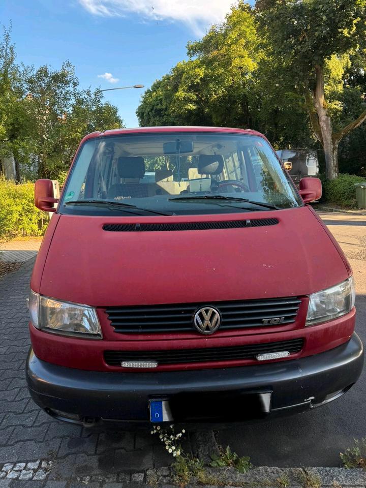 Multivan Allstar   T4 пробіг: 546000 рік: Mai 1996 Diesel потужність:102 PS коробка: Manuell ціна: 2000 - Фото 10