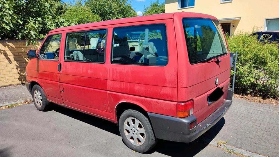 Multivan Allstar   T4 пробіг: 546000 рік: Mai 1996 Diesel потужність:102 PS коробка: Manuell ціна: 2000 - Фото 4