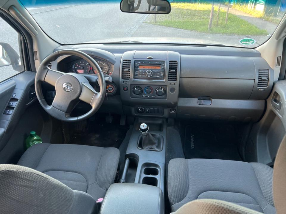 Надійне авто Nissan Navara Pickup 4X4 пробіг: 300000 рік: Dezember 2007 Diesel потужність:171 PS коробка: Manuell ціна: 3500 - Фото 10