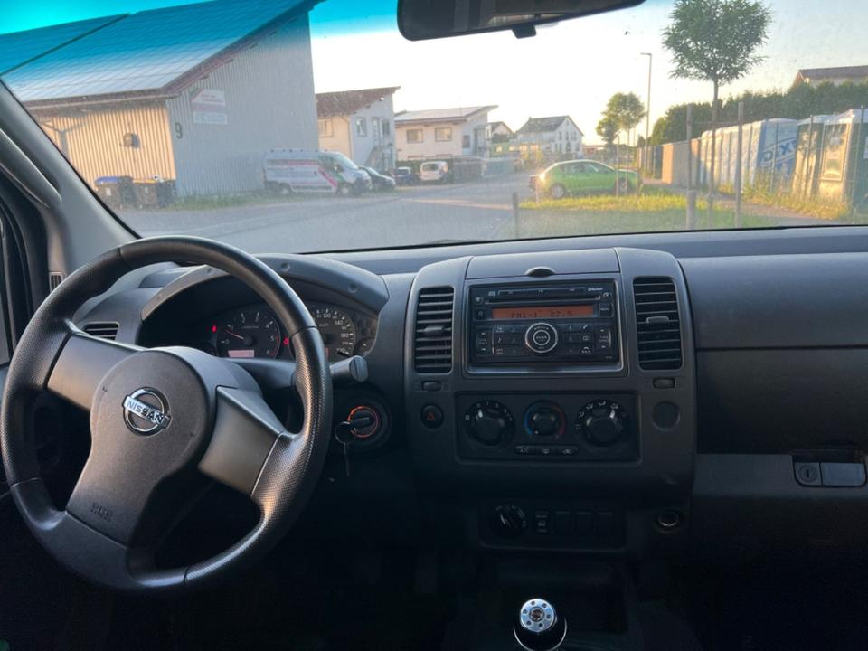 Надійне авто Nissan Navara Pickup 4X4 пробіг: 300000 рік: Dezember 2007 Diesel потужність:171 PS коробка: Manuell ціна: 3500 - Фото 11