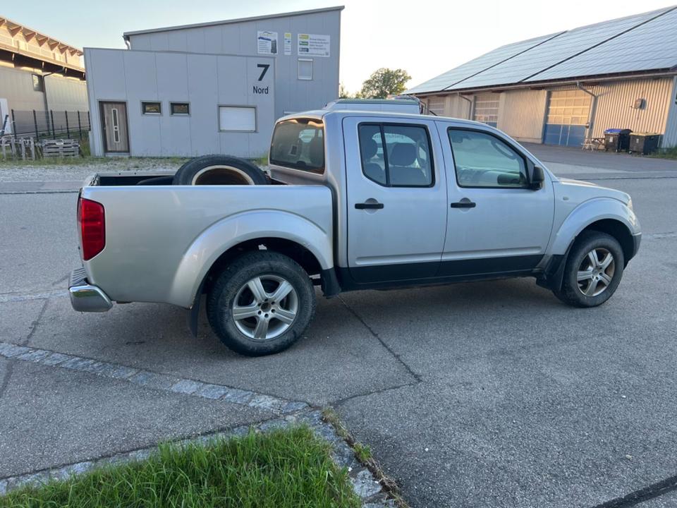 Надійне авто Nissan Navara Pickup 4X4 пробіг: 300000 рік: Dezember 2007 Diesel потужність:171 PS коробка: Manuell ціна: 3500 - Фото 8