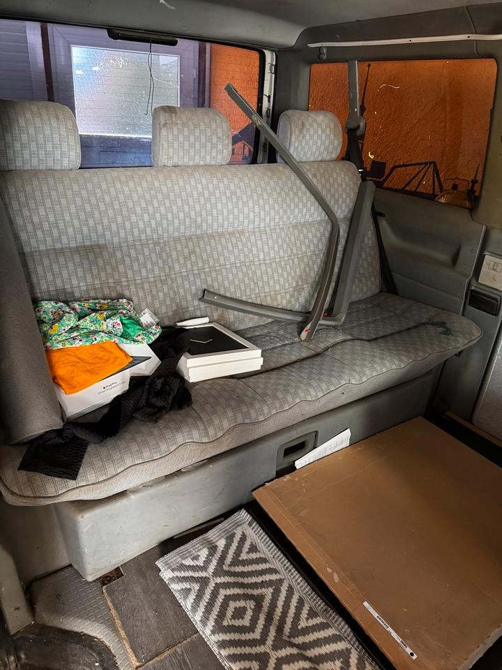 VW T4 1X 1.9D 44kw  пробіг: 367000 рік: Juni 1992 Diesel потужність:44 PS коробка: Manuell ціна: 850 - Фото 12