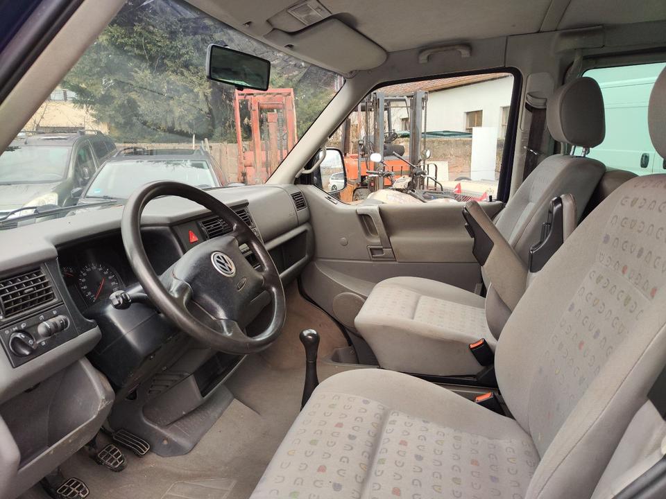 Volkswagen T4 Multivan 2,5 TDI 102 Kw. пробіг: 403974 рік: Februar 1999 Diesel потужність:102 PS коробка: Manuell ціна: 2990 - Фото 10
