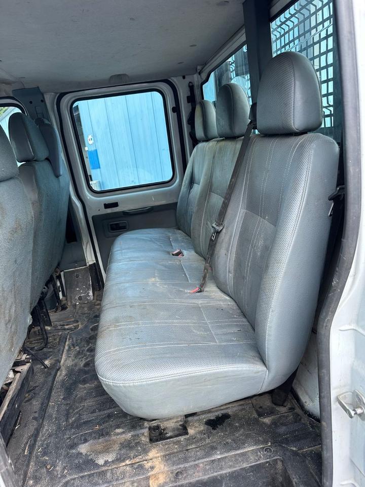 Ford Transit Pritsche FT 350 M Doppelkabine 4x4 пробіг: 180000 рік: Juli 2009 Diesel потужність:140 PS коробка: Manuell Van/Bus ціна: 3999 - Фото 5
