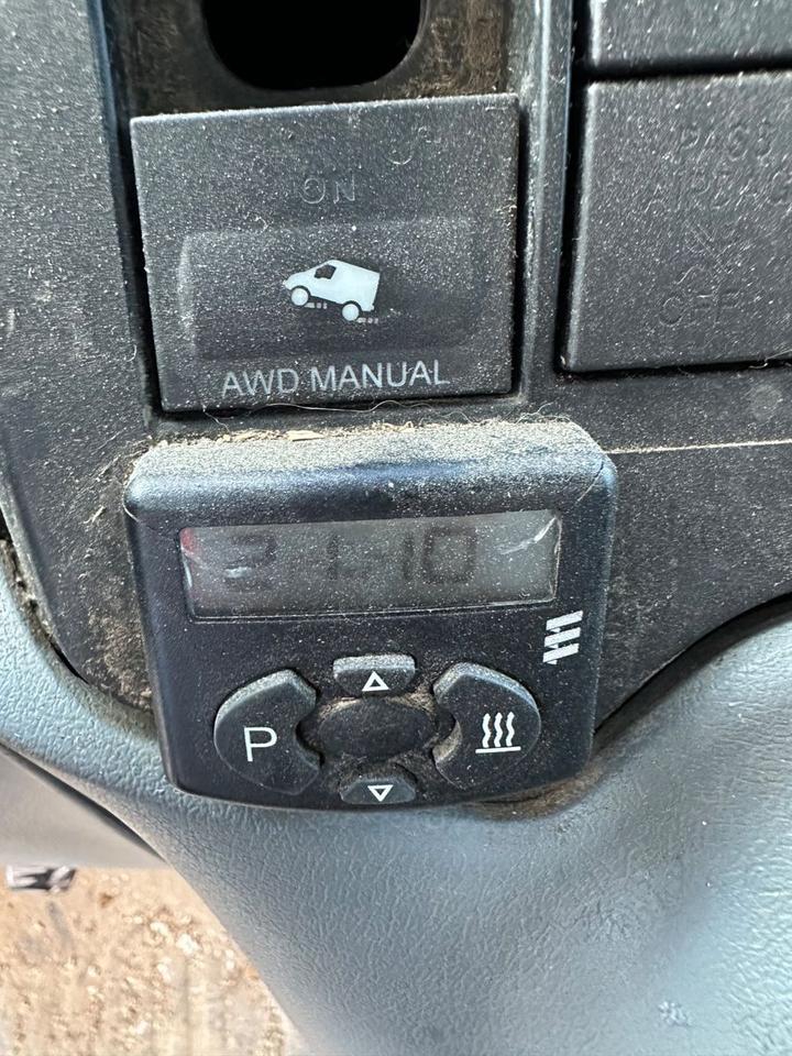 Ford Transit Pritsche FT 350 M Doppelkabine 4x4 пробіг: 180000 рік: Juli 2009 Diesel потужність:140 PS коробка: Manuell Van/Bus ціна: 3999 - Фото 7