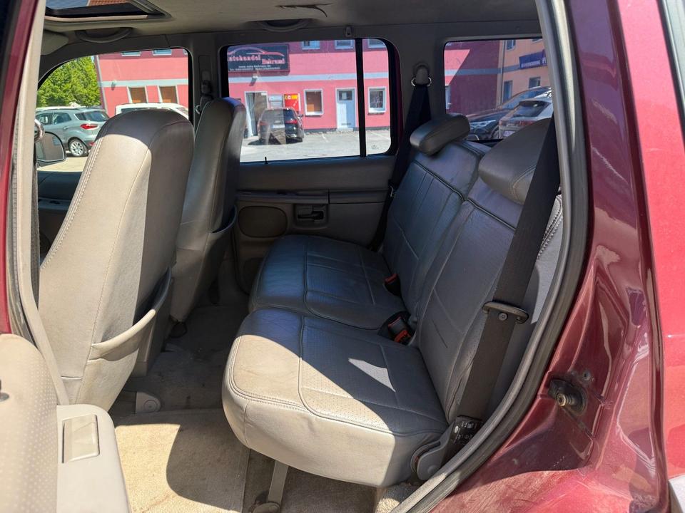Ford Explorer 4.0 V6 4x4 Automatik Highclass Klima пробіг: 181500 рік: Oktober 1996 Benzin потужність:156 PS коробка: Automatik Januar 2026 ціна: 1550 - Фото 17