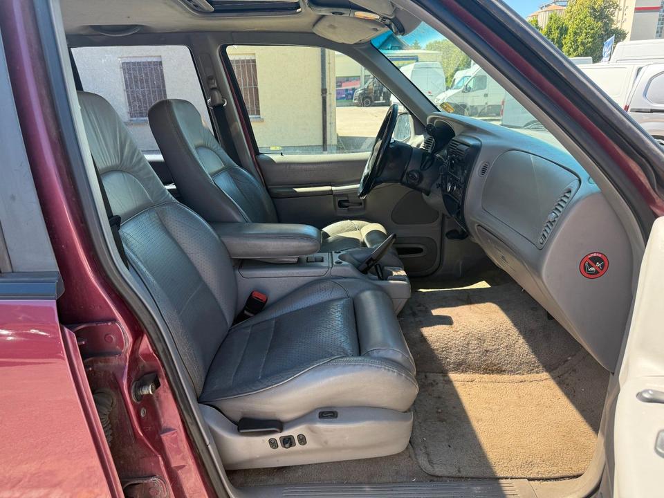 Ford Explorer 4.0 V6 4x4 Automatik Highclass Klima пробіг: 181500 рік: Oktober 1996 Benzin потужність:156 PS коробка: Automatik Januar 2026 ціна: 1550 - Фото 20