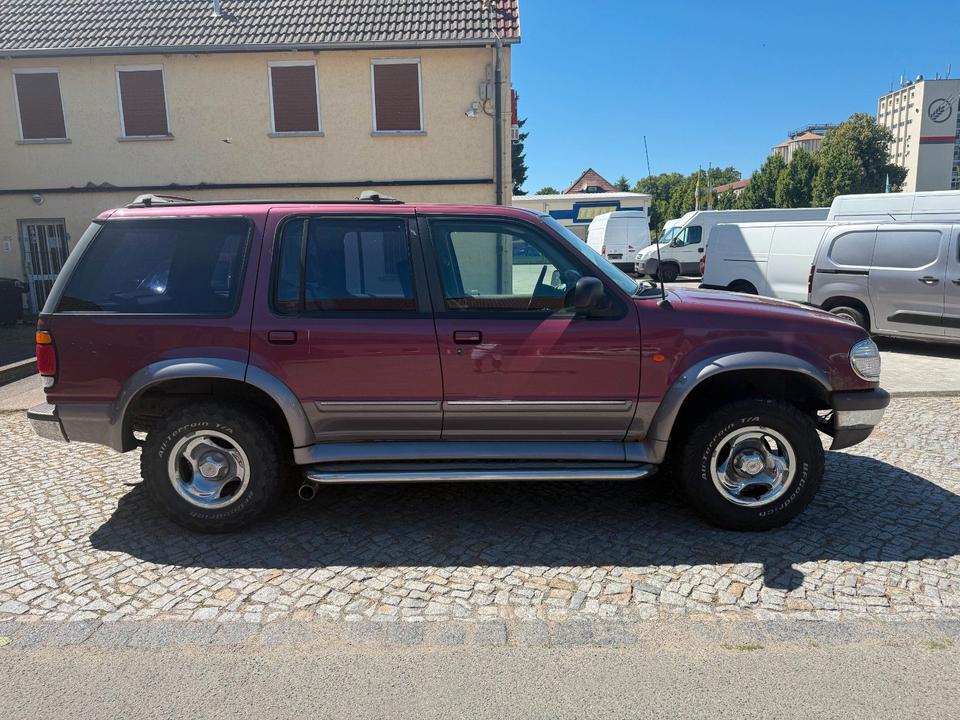 Ford Explorer 4.0 V6 4x4 Automatik Highclass Klima пробіг: 181500 рік: Oktober 1996 Benzin потужність:156 PS коробка: Automatik Januar 2026 ціна: 1550 - Фото 5